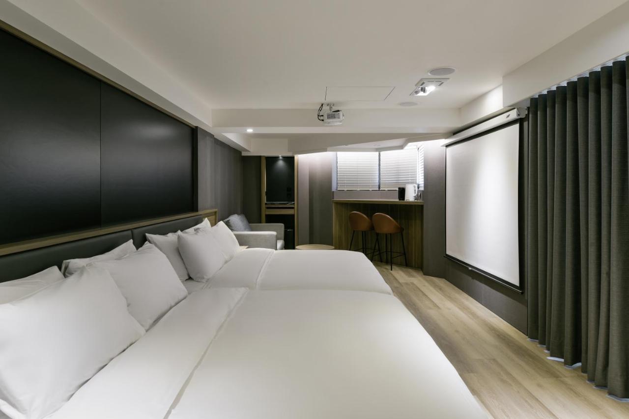 Autumn Willow Hotel Тайчжун Экстерьер фото
