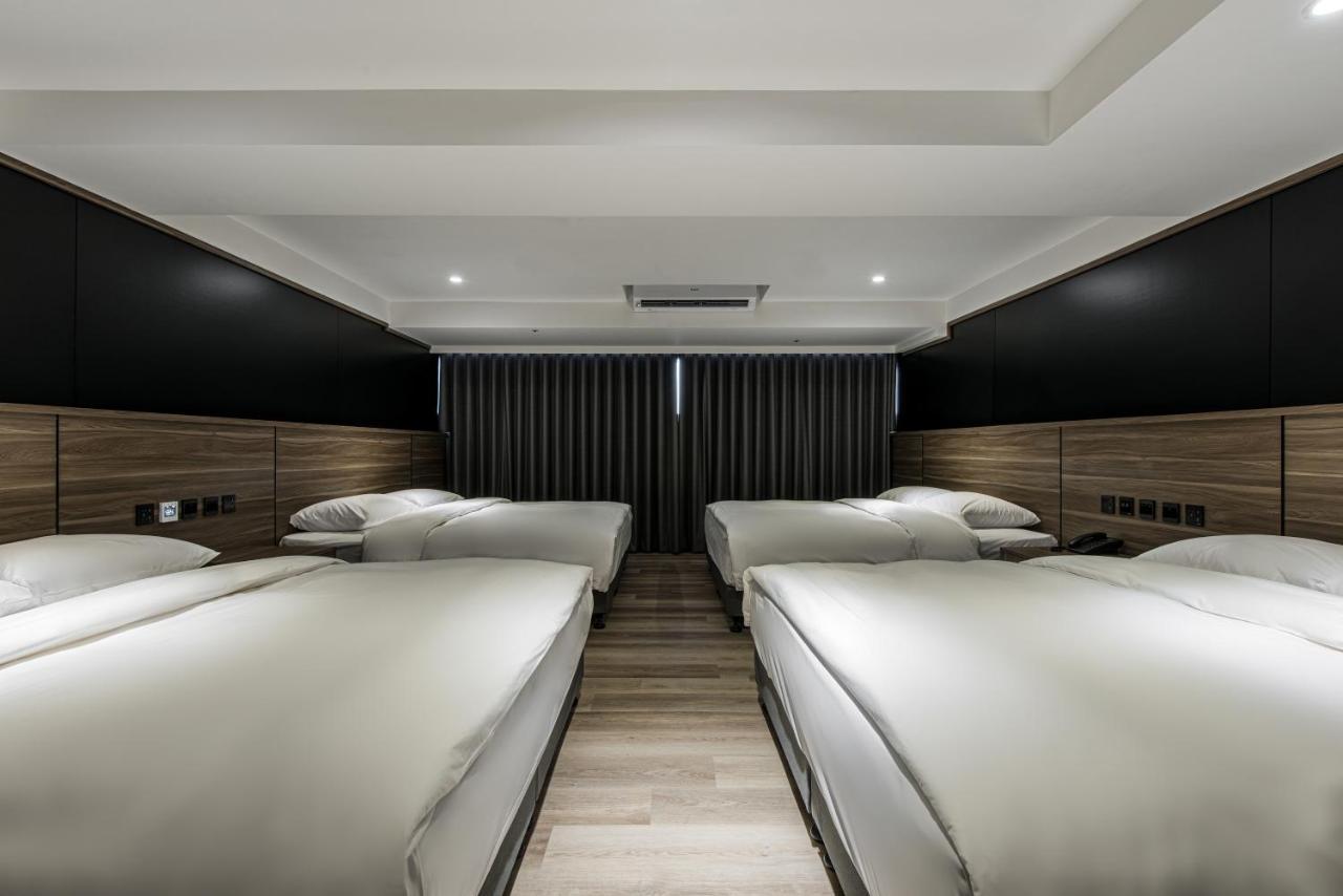 Autumn Willow Hotel Тайчжун Экстерьер фото