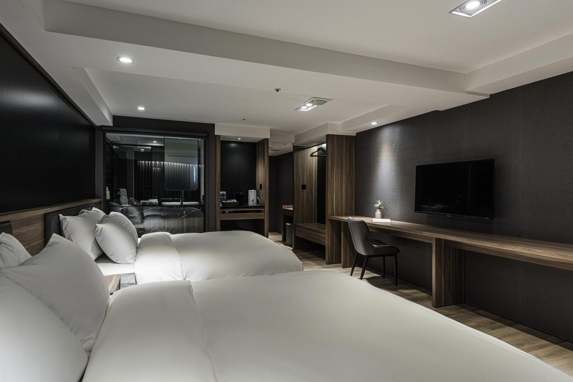 Autumn Willow Hotel Тайчжун Экстерьер фото